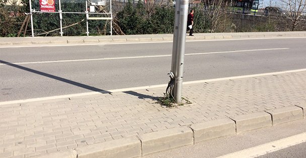 Sigortası ve kabloları meydanda!