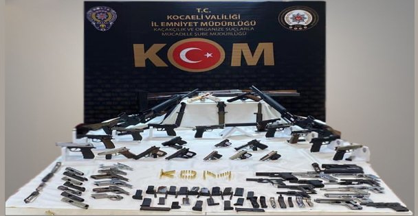 Silah Kaçakçılığı Operasyonu: 24 Gözaltı