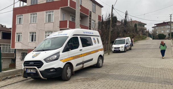 Silahla başından vurulmuş halde bulunmuştu, hayatını kaybetti