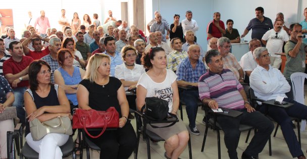 Siyasi ayağı nerede?