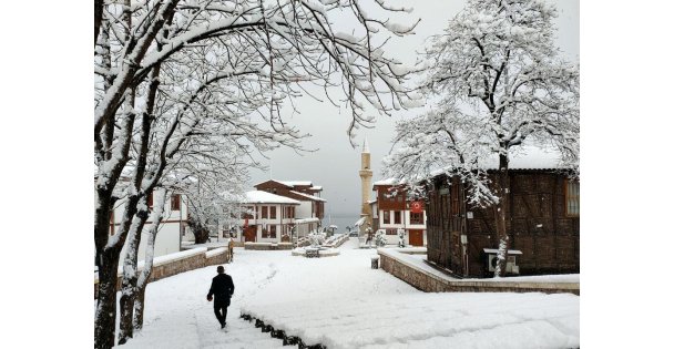 'SİZİN GÖZÜNÜZDEN GÖLCÜK” KONULU ÖDÜLLÜ FOTOĞRAF YARIŞMASI SONUÇLANDI