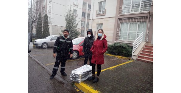 Sokaktaki Canlar Aç Kalmıyor