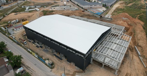Spor Salonunda Yan Panel Montajı Başladı