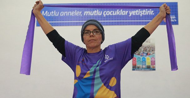 Spor ve diyetle bir yılda 54 kilo verdi