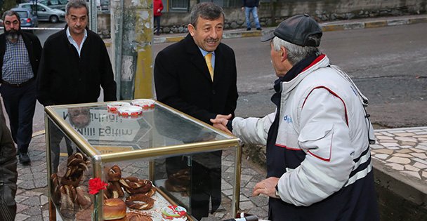 Şükrü Karabacak'tan Cuma Mesaisi