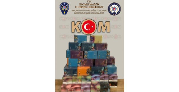 Şüphe üzerine durdurulan araçtan 560 gümrük kaçağı elektronik sigara ele geçirildi