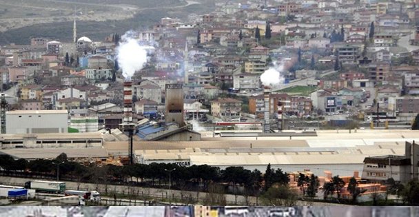 TAHİR BÜYÜKAKIN'DAN AÇIKLAMA :DİLOVASI TAŞINIYOR