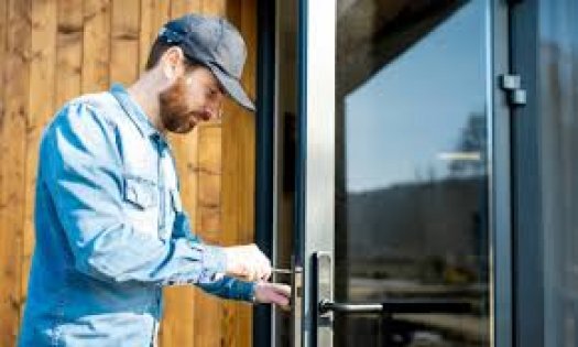 Taksim Bölgesinde Motorize Kilit Ustaları