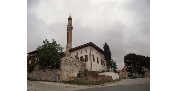 Tarihi Akçakoca Camii'ne Portatif Çadır