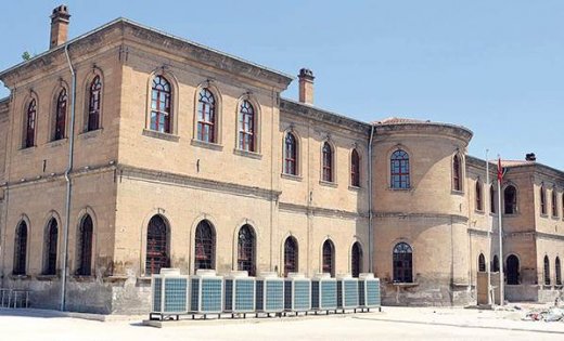 Taş Mektep Milli Mücadele Müzesi'nde Devri Alem