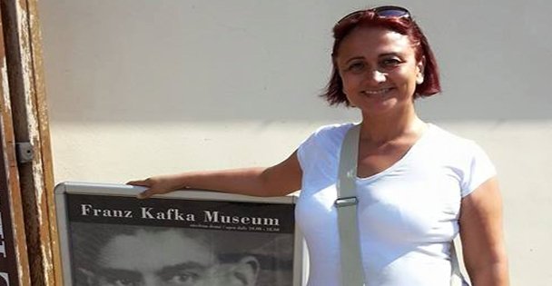 Tatilin tadını çıkarıyor