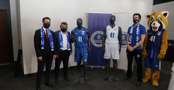 TBF Basketbol 1. Ligi'nde mücadele edecek Kağıtspor'da imzalar atıldı