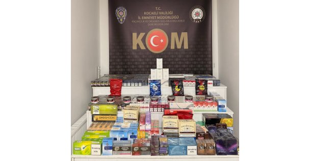 TEMde durdurulan araçta kaçak tütün ve çay ele geçirildi