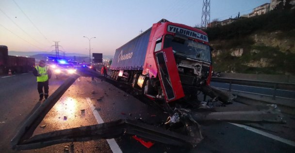 TEM'i kilitleyen kaza!