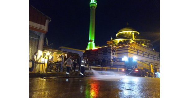 Temizlik İşlerinden Gece Mesaisi