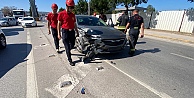 2 otomobil çarpıştı: 1 yaralı
