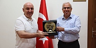 Başkan Bıyıktan Kaymakam Dönmeze hayırlı olsun ziyareti
