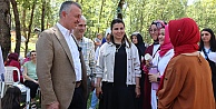 Başkan Büyükakın, Gebze’de annelerin pikniğine katıldı
