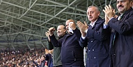 Başkan Büyükakın, Kocaelisporu tebrik etti;  Muhteşem bir oyun,  harika bir galibiyet!”