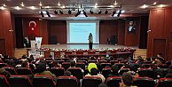 Bilgi evi öğrencileri ve velileri akran zorbalığına karşı bilinçlendi