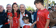Bizim Çocukların Maçı Kent Meydanında İzlendi