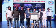 Çayırova Belediyesinin sporcuları ödül törenine damga vurdu