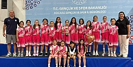 Çayırovanın sporcuları madalya ve kupalara doymuyor