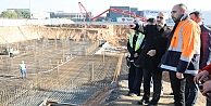 Çayırovanın yeni meslek lisesinde temel betonu seriliyor