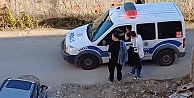 Çocuklar babalarının elektrikli aracını kaçırdı, şarj bitince yolda kaldılar