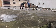 Çöp Ev Operasyonu: 3 Kamyon Çöp Çıkarıldı