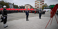 Cumhuriyetimizin 103. Yıl Dönümü Kutlamaları Çelenklerin Sunulmasıyla Başladı
