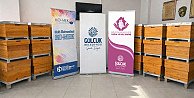GÖLCÜK BELEDİYESİNDEN ARICILIK KURSİYERLERİNE KOVAN DESTEĞİ