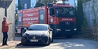Hatalı park yangına giden itfaiye aracına geçit vermedi