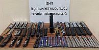 İzmitte iki çocuğun üzerinde 52 kesici alet ele geçirildi