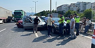 Kimsenin burnunun kanamadığı TEMdeki kazada 8 araç birbirine girdi