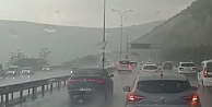 Kocaelide aniden bastıran dolu sürücülere zor anlar yaşattı