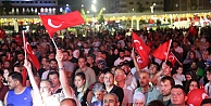 Meydanda “Zafer” coşkusu