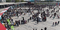 Milli İrade Meydanı ilk gün dolup taştı