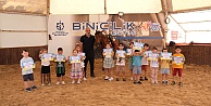 Minik biniciler at sevgisiyle büyüyor