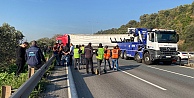 Tır kazası TEMi kilitledi