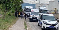 Tır sürücüsü araçta asılı halde ölü bulundu