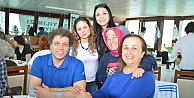 12.yılı boğazda kutladı
