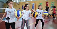 3 bin çocuk voleybol ile buluşacak