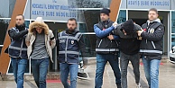 Akaryakıt istasyonlarında hırsızlık iddiası