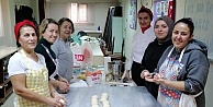 Aşçılık ve pastacılık kursuyla aile bütçelerine katkı sağlıyorlar