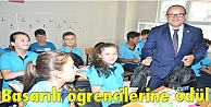Başarılı öğrencilerine ödül!