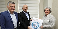 Başkan Büyükgöz personelin kadınlar gününü kutladı