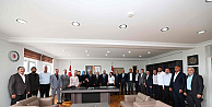 BAŞKAN ÖMEROĞLU VE YILDIRIM'DAN KAYMAKAM ÇELİK'E HAYIRLI OLSUN ZİYARETİ