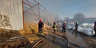 Çatıyı onarmak isterken yangına sebep oldular