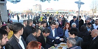 CHP lokma dağıttı